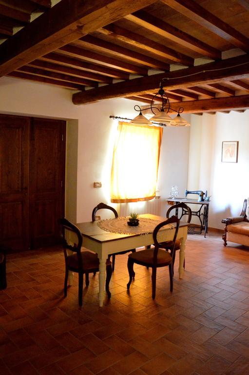 Agriturismo La Collina Βίλα Massa Martana Δωμάτιο φωτογραφία