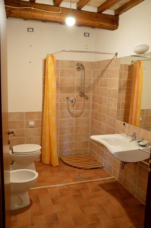 Agriturismo La Collina Βίλα Massa Martana Δωμάτιο φωτογραφία