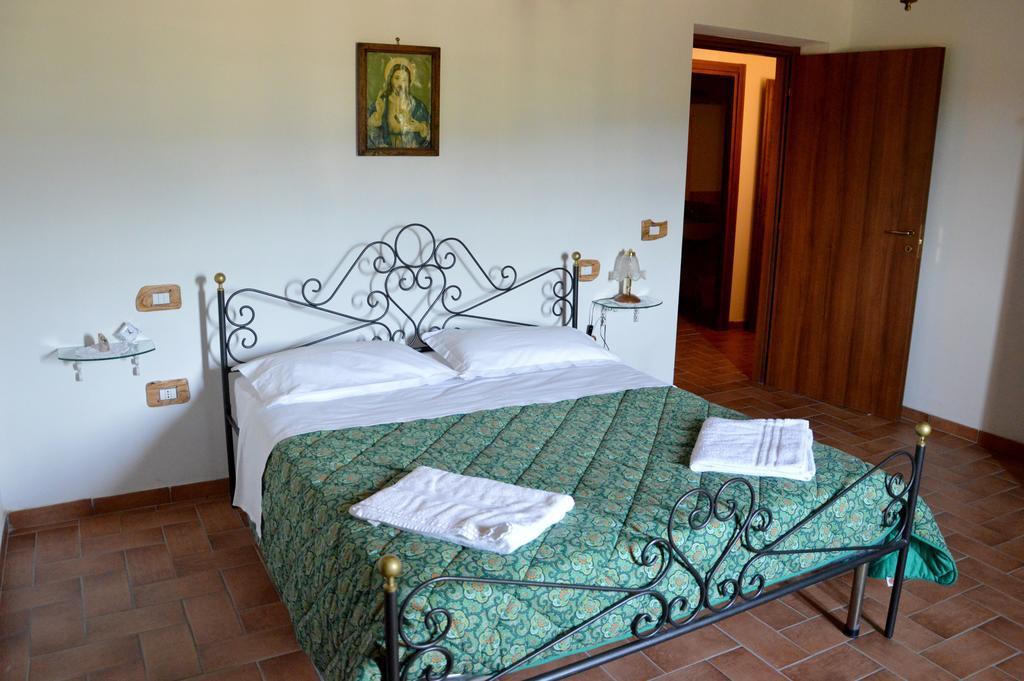 Agriturismo La Collina Βίλα Massa Martana Δωμάτιο φωτογραφία